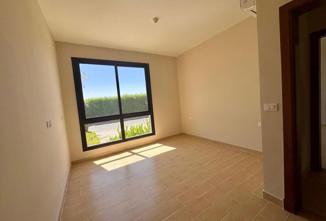 8243132 - Property Image 2