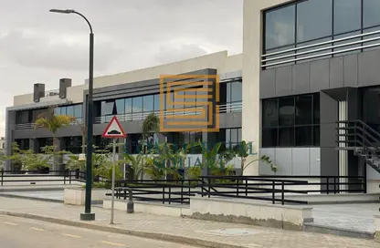 Office Space - Studio - 4 Bathrooms for rent in Katameya Dunes - El Katameya Compounds - El Katameya - New Cairo City - Cairo