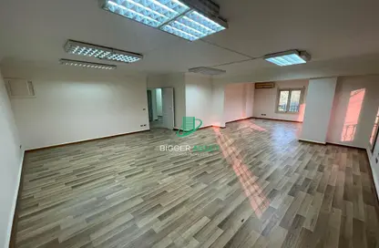 Office Space - Studio - 3 Bathrooms for rent in Street 252 - Degla - Hay El Maadi - Cairo