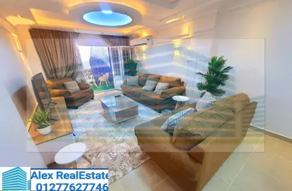 Apartment - 3 Bedrooms - 2 Bathrooms for rent in Al Geish Road - Camp Chezar - Hay Wasat - Alexandria