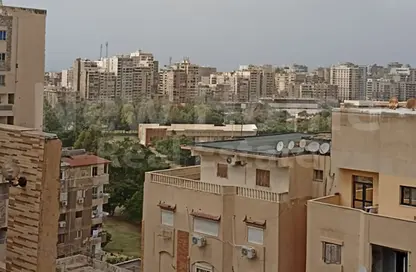 شقة - 3 غرف نوم - 2 حمامات للبيع في شارع ابو قير - سبورتنج - حي شرق - الاسكندرية