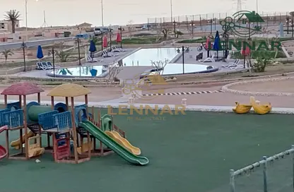 شقة - 2 غرف نوم - 2 حمامات للبيع في الحدائق المعلقة - بورتو السخنة - العين السخنة - السويس
