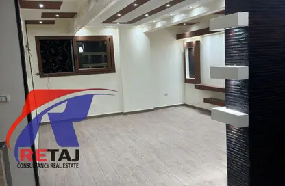 Apartment - 2 Bedrooms - 1 Bathroom for rent in South Lotus - El Lotus - New Cairo City - Cairo