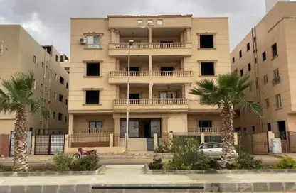 شقة - 3 غرف نوم - 2 حمامات للبيع في المجاورة الثالثة - المنطقة الثالثة - مدينة الشروق - القاهرة