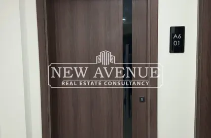 Office Space - Studio - 2 Bathrooms for sale in RI8 New Capital - New Capital Compounds - New Capital City - Cairo