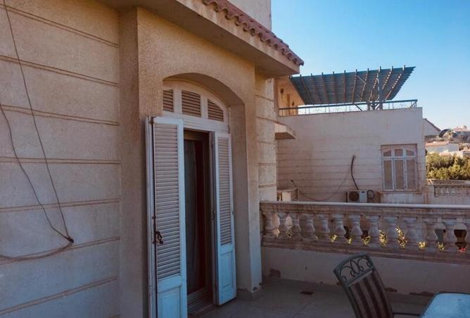 8113658 - Property Image 2