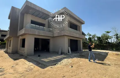 Villa - 4 Bedrooms - 5 Bathrooms for sale in New Giza - Cairo Alexandria Desert Road - 6 October City - Giza