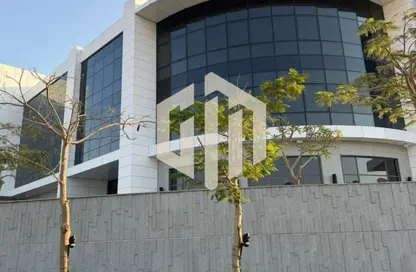 Office Space - Studio - 2 Bathrooms for rent in Golden Gate - South Teseen St. - The 5th Settlement - New Cairo City - Cairo