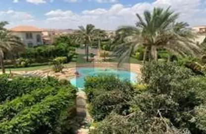 Villa - 5 Bedrooms - 5 Bathrooms for sale in Street 10 - Greens - 6th District - Sheikh Zayed City - Giza