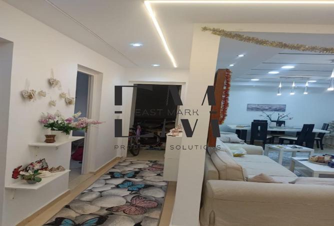 8247810 - Property Image 2