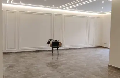 Apartment - 3 Bedrooms - 2 Bathrooms for sale in Al Khamayel city - Sheikh Zayed Compounds - Sheikh Zayed City - Giza