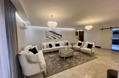 Apartment - 3 Bedrooms - 2 Bathrooms for sale in Ammar Ibn Yasser St. - El Hegaz Square - El Nozha - Cairo