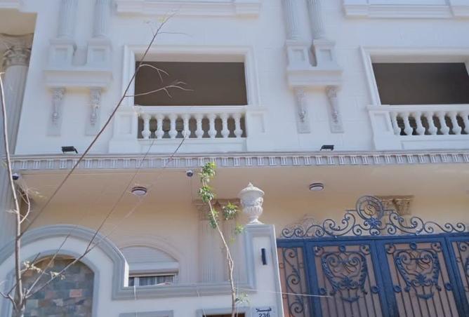 8258004 - Property Image 2