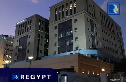 Office Space - Studio - 4 Bathrooms for rent in V90 - North Teseen St. - The 5th Settlement - New Cairo City - Cairo