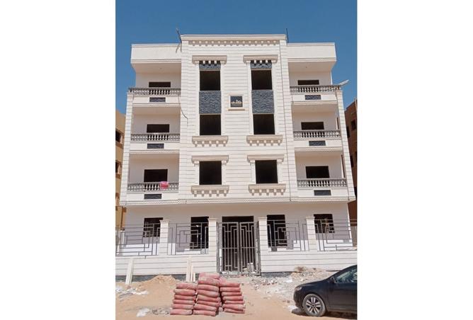 8043607 - Property Image 2