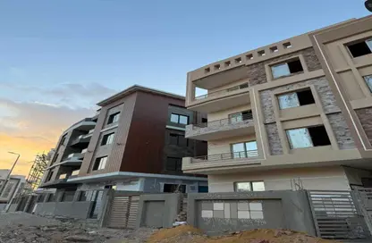 Apartment - 2 Bedrooms - 2 Bathrooms for sale in New Narges - New Cairo City - Cairo