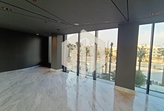 8383005 - Property Image 3