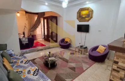Townhouse - 2 Bedrooms - 2 Bathrooms for rent in Al Mohandes Ahmed Kamal Hamdy St. - 16th District - Sheikh Zayed City - Giza