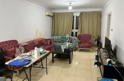 Apartment - 4 Bedrooms - 2 Bathrooms for sale in Geziret Al Arab St. (El Mohandes Mohamed Hassan Helmy) - Mohandessin - Giza