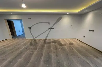 Apartment - 3 Bedrooms - 2 Bathrooms for sale in American University Housing District - 5th Settlement Compounds - The 5th Settlement - New Cairo City - Cairo