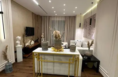 Apartment - 2 Bedrooms - 2 Bathrooms for sale in El Patio Oro - 5th Settlement Compounds - The 5th Settlement - New Cairo City - Cairo