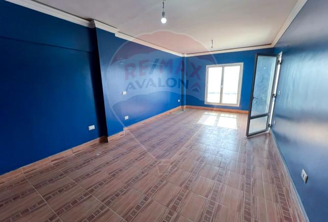 8250169 - Property Image 2