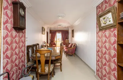 Apartment - 3 Bedrooms - 1 Bathroom for sale in Al Shaheed Awad Hegazy St. - Sidi Beshr - Hay Awal El Montazah - Alexandria