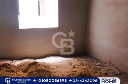 شقة - 3 غرف نوم - 3 حمامات للبيع في نفق مصطفى كامل - مصطفي كامل - حي شرق - الاسكندرية
