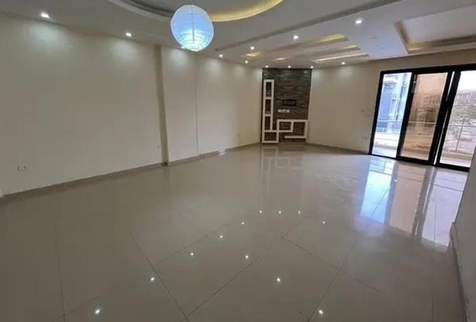 8357100 - Property Main Image