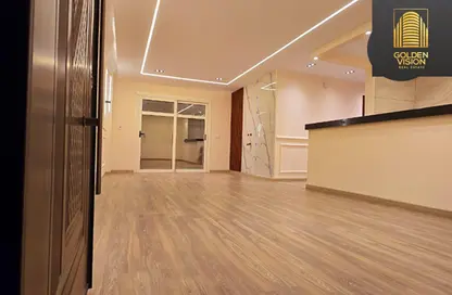 Apartment - 2 Bedrooms - 2 Bathrooms for sale in Madinaty - Cairo