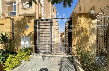 Apartment - 3 Bedrooms - 3 Bathrooms for sale in West Somid Road - West Somid - 6 October City - Giza