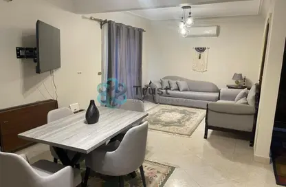 شقة - غرفة نوم - 1 حمام للايجار في حدائق المهندسين - الحي الرابع - الشيخ زايد - الجيزة