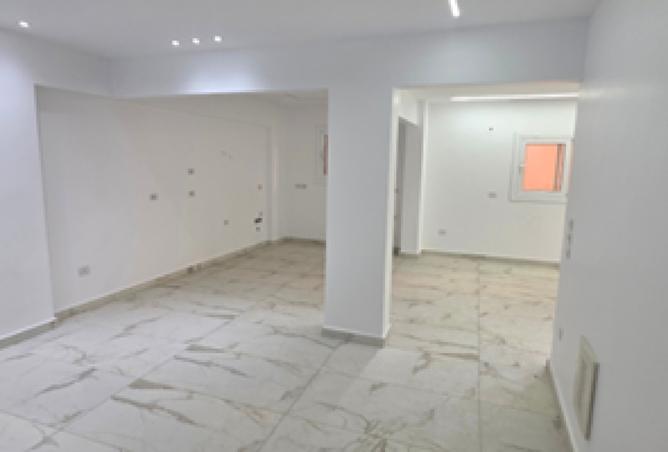 8309921 - Property Image 2