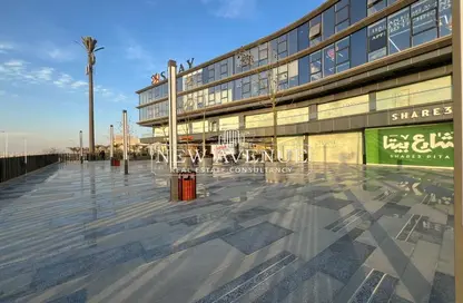 Retail - Studio - 1 Bathroom for rent in Sway Mall - Mohamed Naguib Axis - North Investors Area - New Cairo City - Cairo