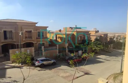 فيلا - 4 غرف نوم - 5 حمامات للبيع في رويال ميدوز - كمبوندات الشيخ زايد - الشيخ زايد - الجيزة