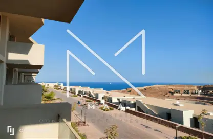 Chalet - 2 Bedrooms - 2 Bathrooms for sale in Al Ain Al Sokhna - Suez