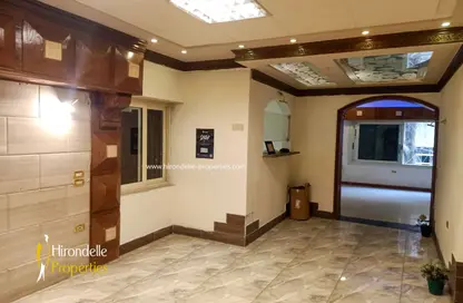 Apartment - 3 Bedrooms - 2 Bathrooms for sale in Street 7 - Maadi - Hay El Maadi - Cairo