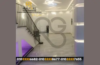 Duplex - 5 Bedrooms - 3 Bathrooms for sale in Touristic Zone 4 - Touristic Zone - Al Motamayez District - 6 October City - Giza