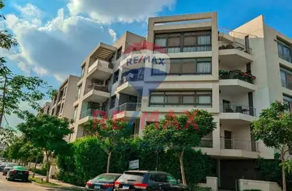 Apartment - 2 Bedrooms - 2 Bathrooms for sale in Taj City - 5th Settlement Compounds - The 5th Settlement - New Cairo City - Cairo