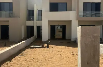 Townhouse - 4 Bedrooms - 4 Bathrooms for sale in Hyde Park - New Cairo City - Cairo