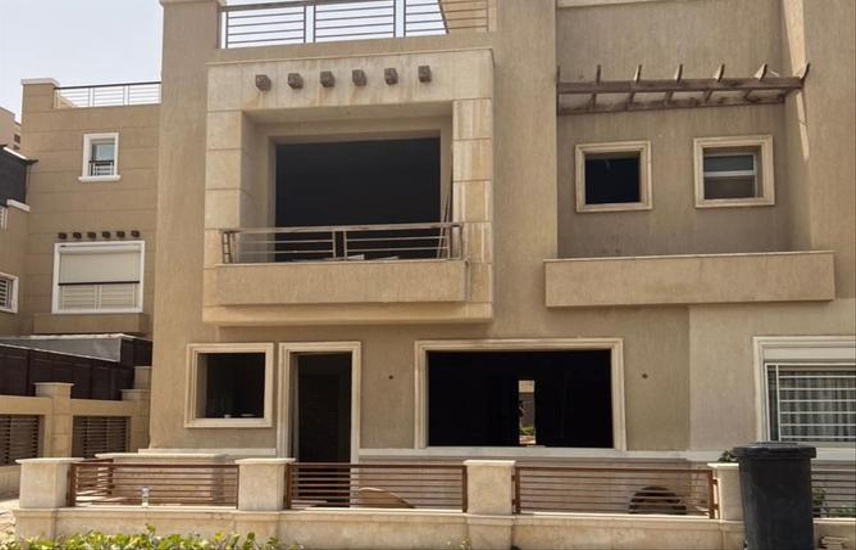 Townhouse for Sale in New Giza Townhouse Middle Type ParkVille in
