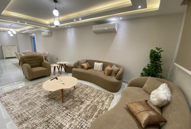 8201469 - Property Image 2