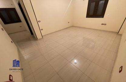 Apartment - 3 Bedrooms - 2 Bathrooms for rent in Street 100   Al Fairouz St. - 10th District - Sheikh Zayed City - Giza