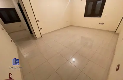 Apartment - 3 Bedrooms - 2 Bathrooms for rent in Street 100   Al Fairouz St. - 10th District - Sheikh Zayed City - Giza