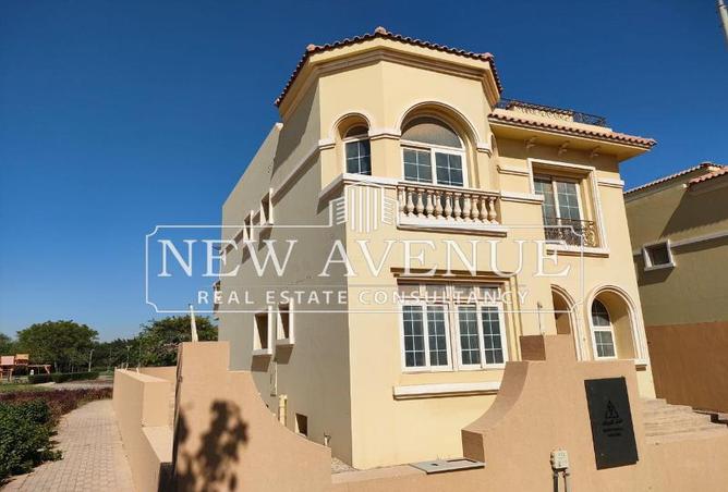 8065693 - Property Image 2