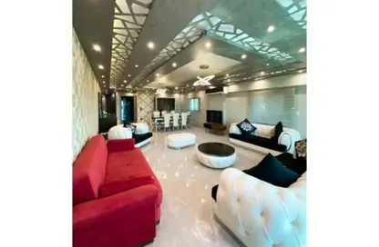 شقة - 3 غرف نوم - 3 حمامات للايجار في شارع الطيران - رابعة العدوية - مدينة نصر - القاهرة