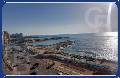 شقة - 3 غرف نوم - 3 حمامات للايجار في لوران - حي شرق - الاسكندرية
