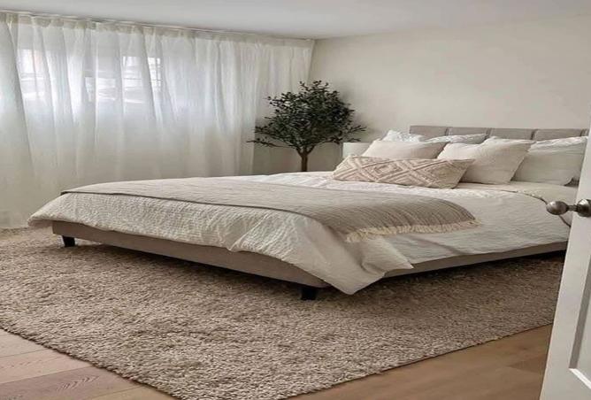 8233048 - Property Main Image