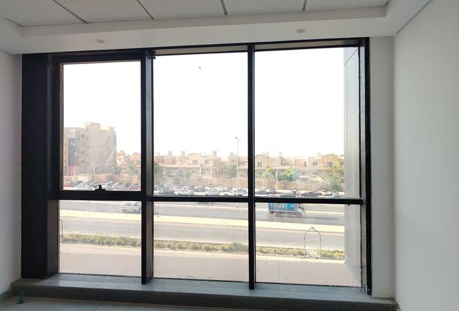 8303528 - Property Image 3