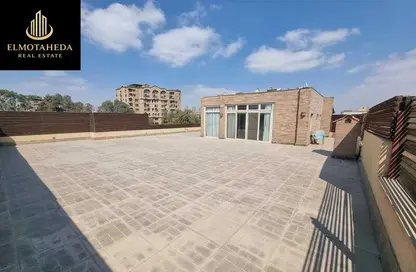 Penthouse - 4 Bedrooms - 4 Bathrooms for sale in Sarayat Al Maadi - Hay El Maadi - Cairo